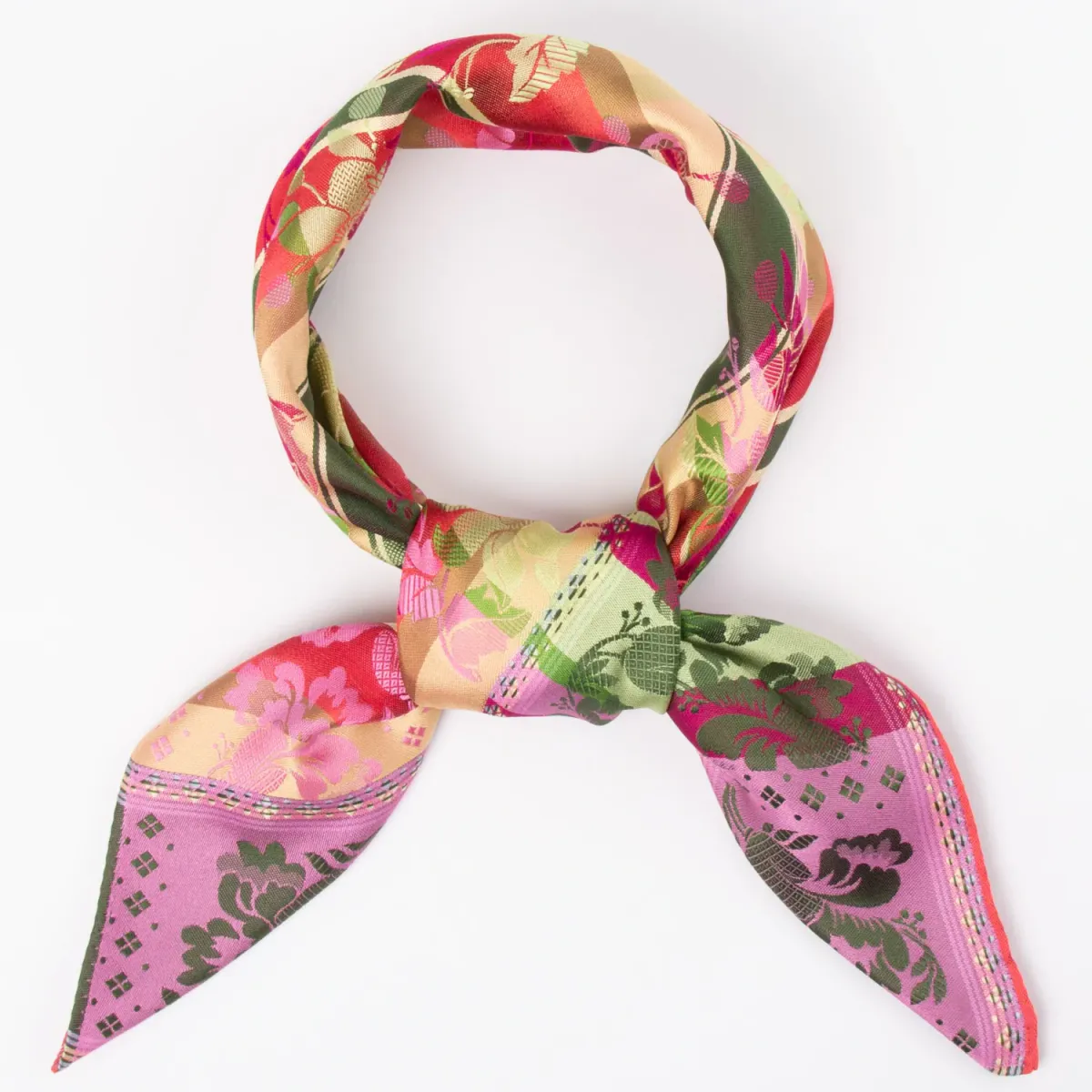 Gabriella Silkeskjerf nr 053