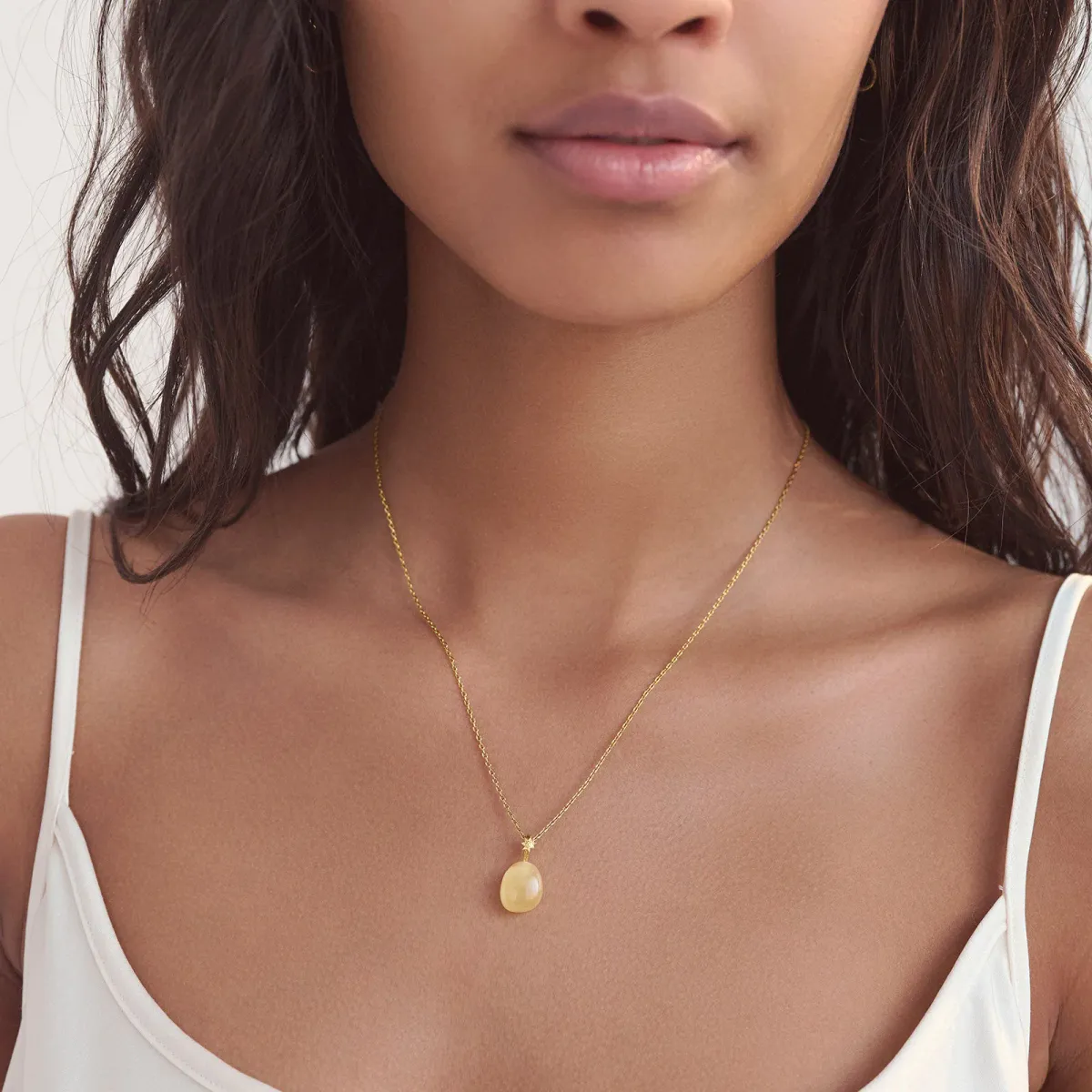 Yellow Calcite Fire Pendant, Maanesten