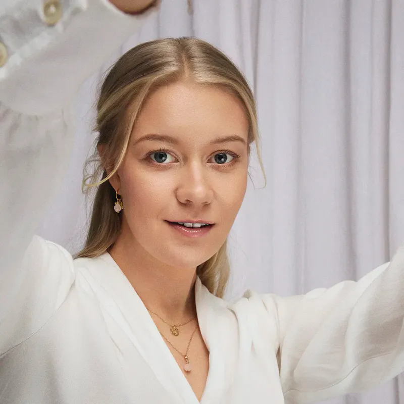 Bloom øredobber forgylt sølv med rosenkvarts